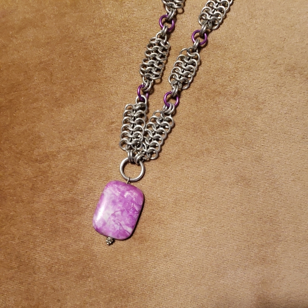 *SOLD* Vintage 90s Necklace - Picture 4 of 10